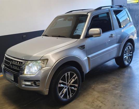 MITSUBISHI PAJERO 3.2 HPE 4X4 7 LUGARES 16V TURBO INTERCOOLER DIESEL 4P AUTOMÁTICO
